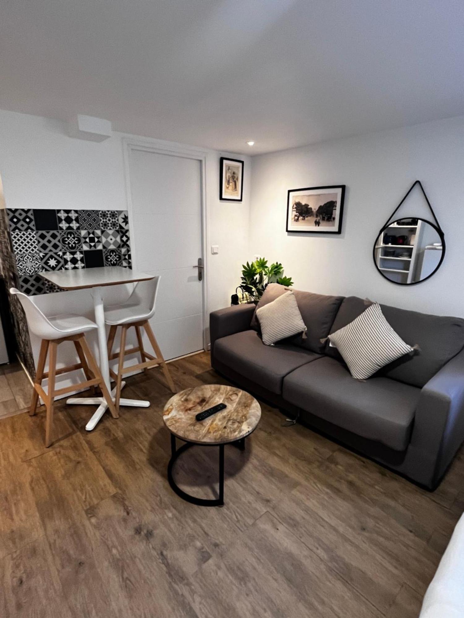 Studio Proche Gare Et Versailles 4 Min A Pied Train Vers Paris Marly-le-Roi Esterno foto